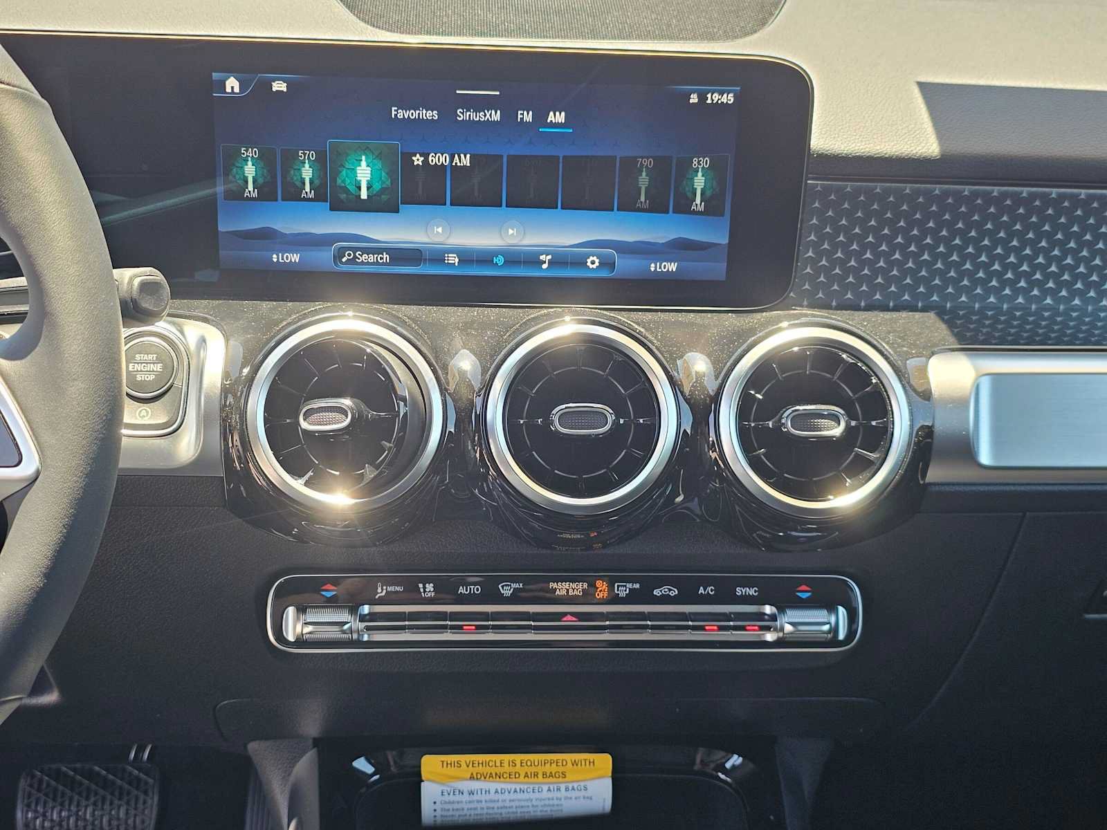 New 2026 Mercedes-Benz GLB 250 image 25