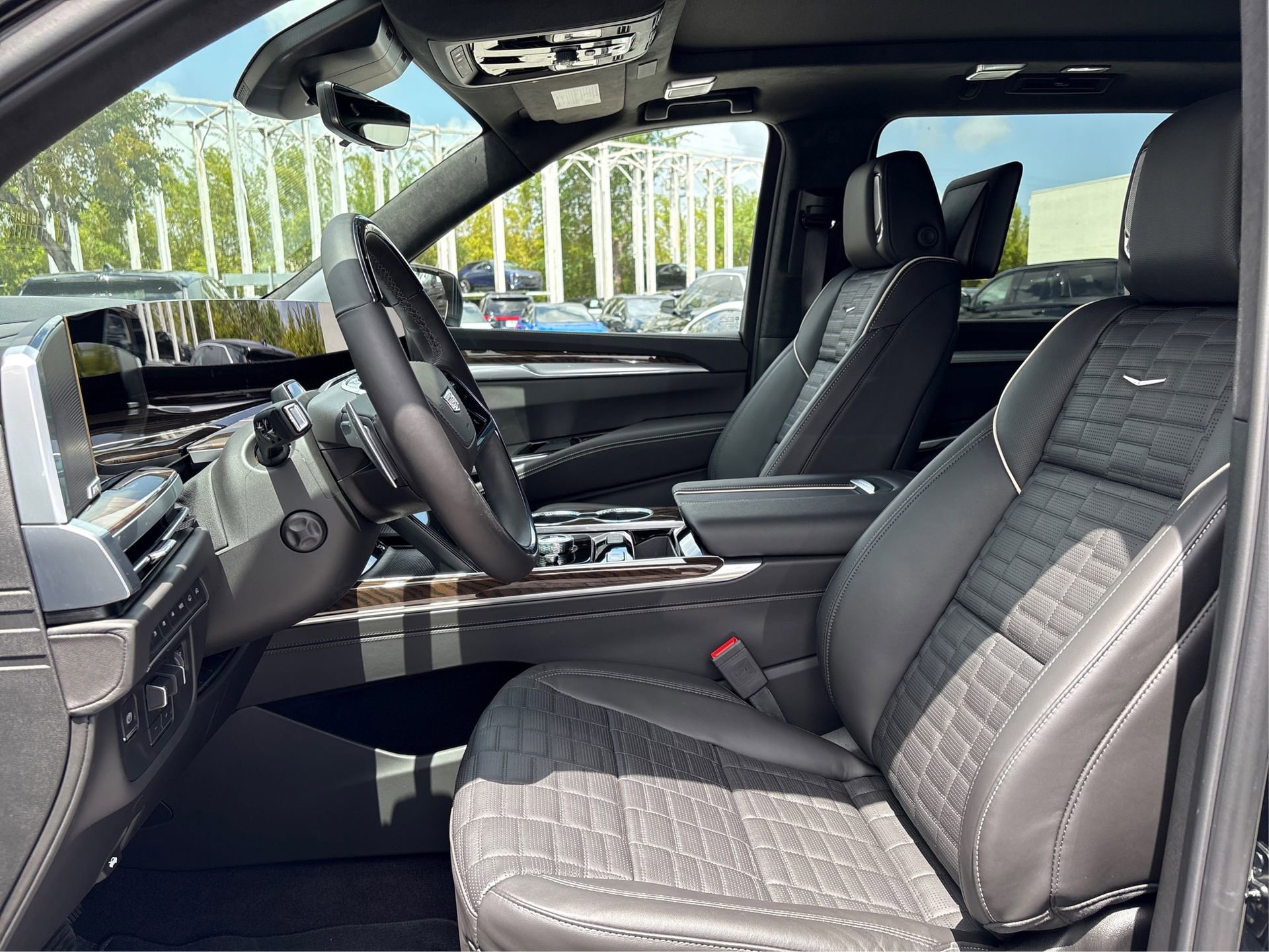 New 2026 Cadillac Escalade ESV Platinum Sport image 9