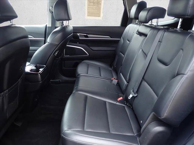 Used 2022 Kia Telluride LX AWD/4WD image 10