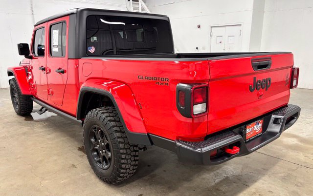 Used 2023 Jeep Gladiator Sport AWD/4WD image 4