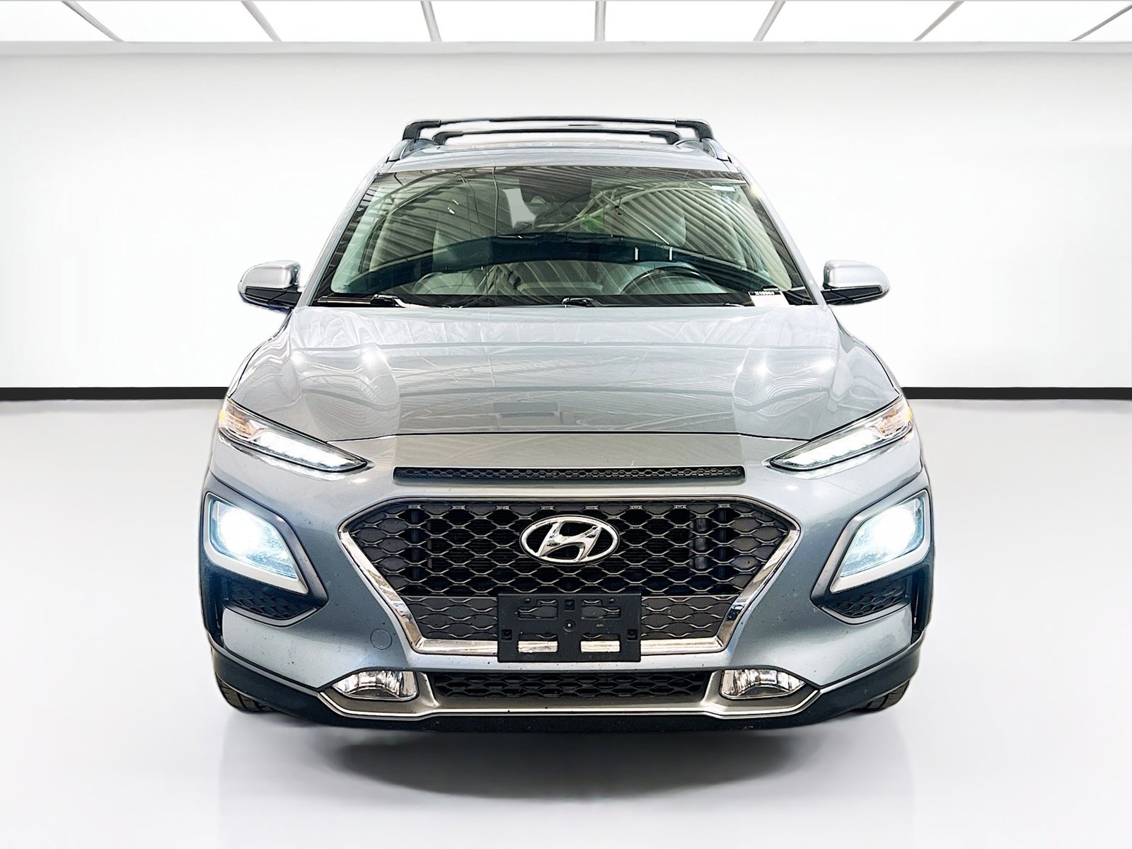 Used 2020 Hyundai Kona Limited AWD/4WD image 2