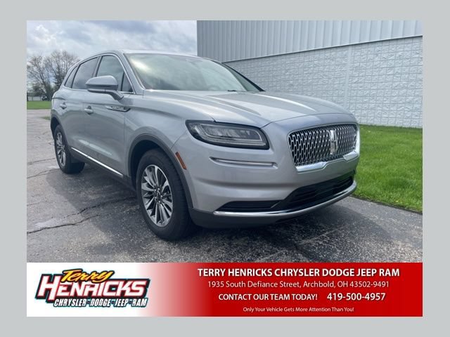 Used 2023 Lincoln Nautilus Reserve AWD/4WD image 1