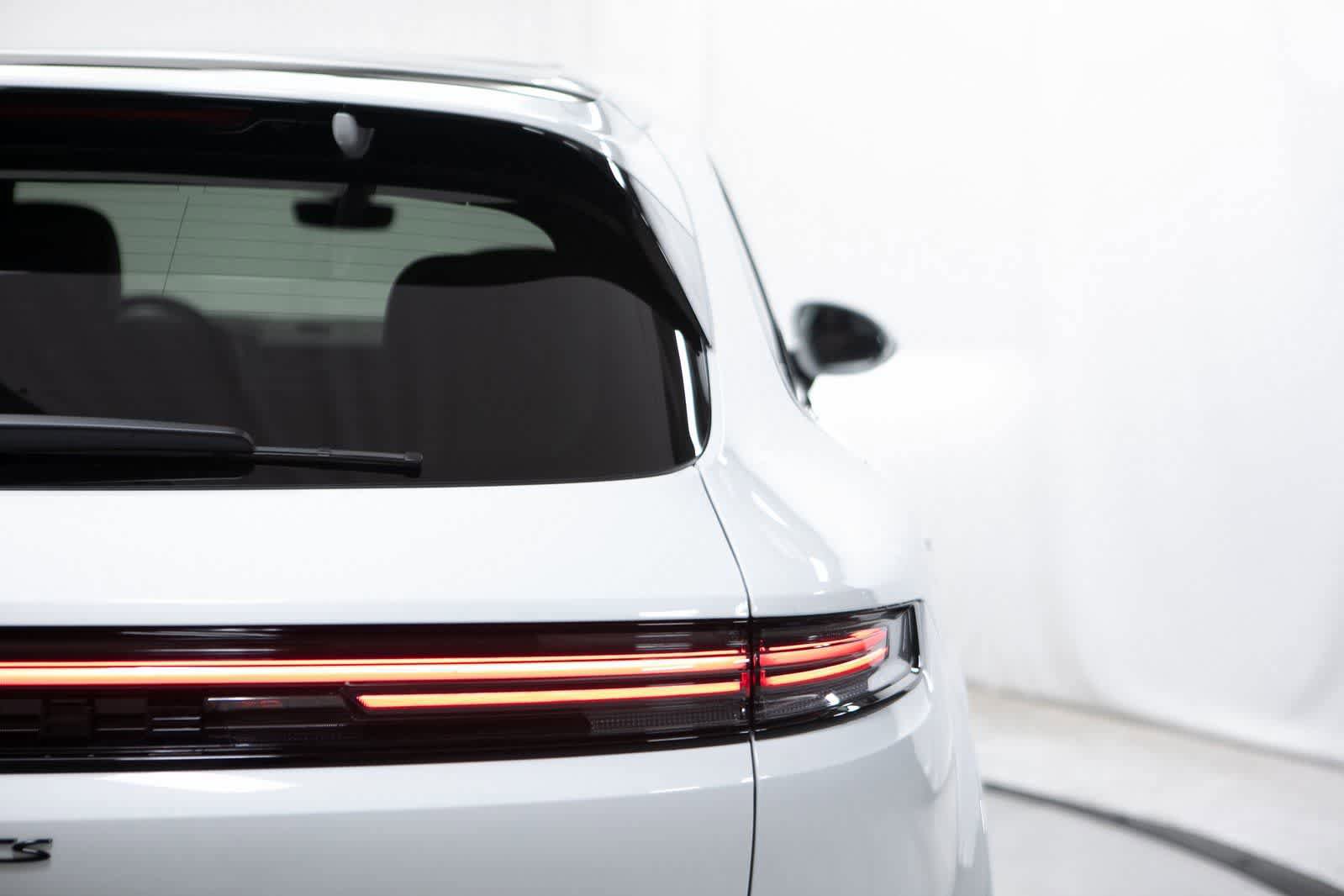 New 2026 Porsche Cayenne GTS AWD/4WD image 39