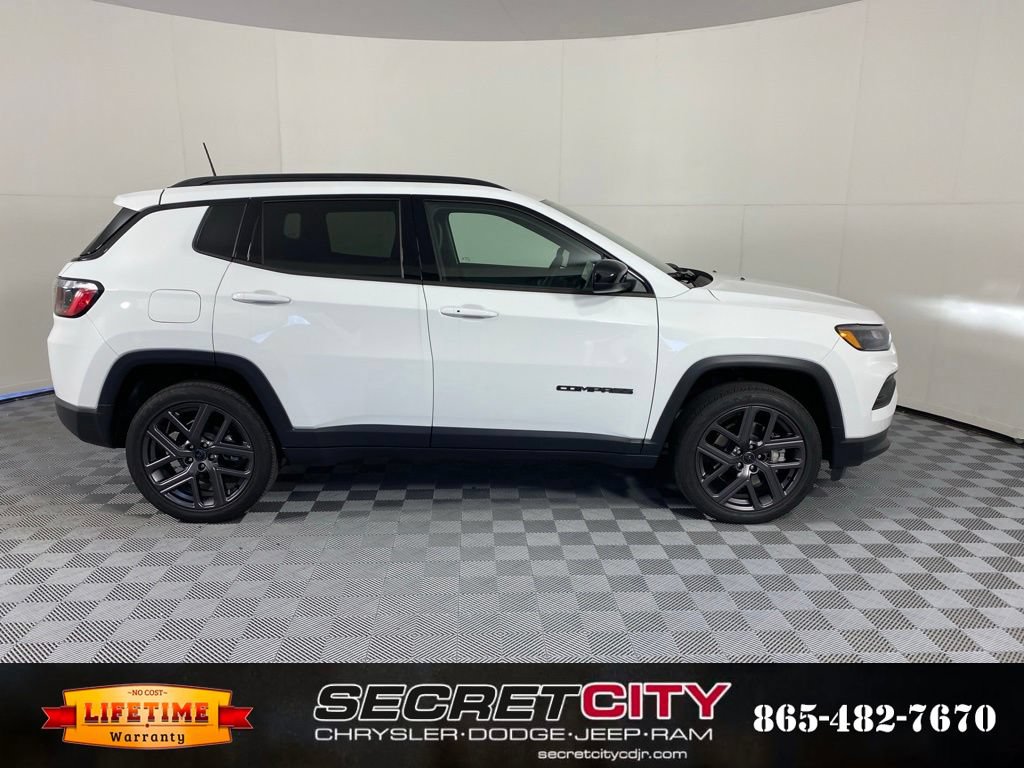 New 2026 Jeep Compass Latitude AWD/4WD image 8