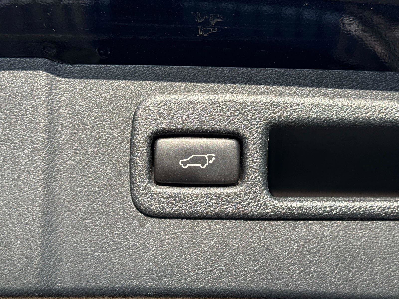 Used 2017 Lexus NX 200t FWD image 12