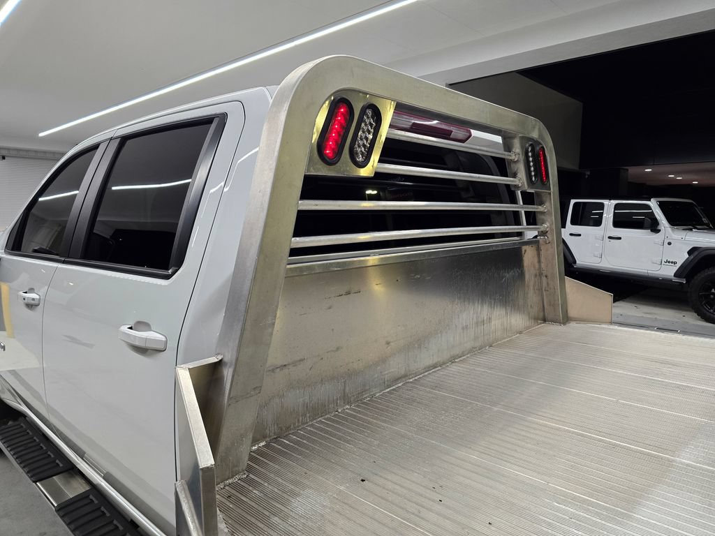 Used 2024 Chevrolet Silverado 3500 LT w/ Convenience Package AWD/4WD image 17