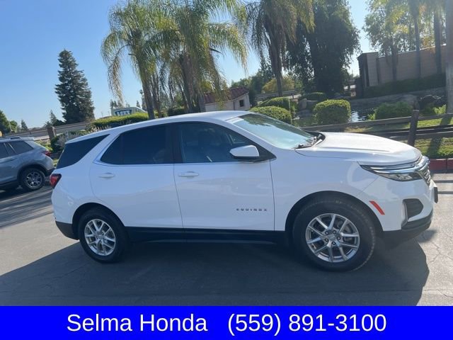 Used 2022 Chevrolet Equinox LT FWD image 2