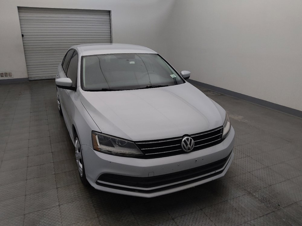 Used 2017 Volkswagen Jetta S image 14