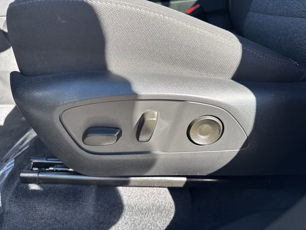 Used 2025 GMC Acadia Elevation FWD image 10