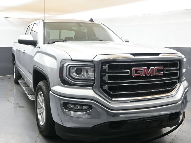 Used 2018 GMC Sierra 1500 SLE w/ SLE Value Package AWD/4WD image 8
