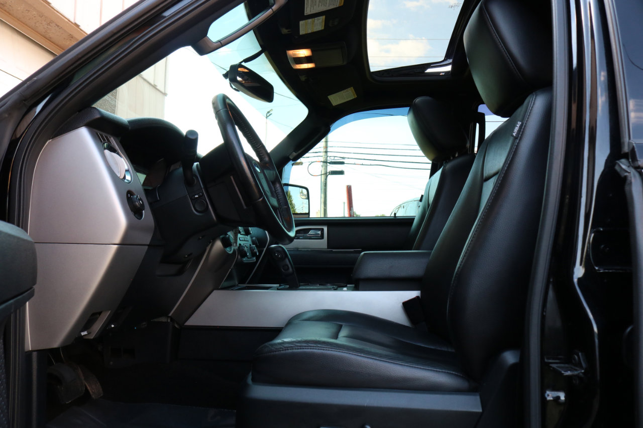 Used 2017 Ford Expedition XLT w/ Equipment Group 202A image 20