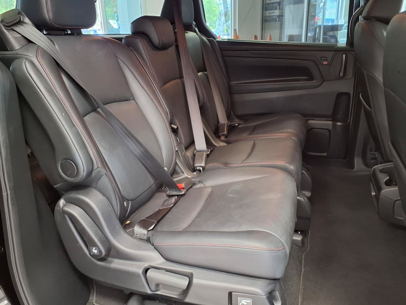 Used 2025 Honda Odyssey Sport-L image 12