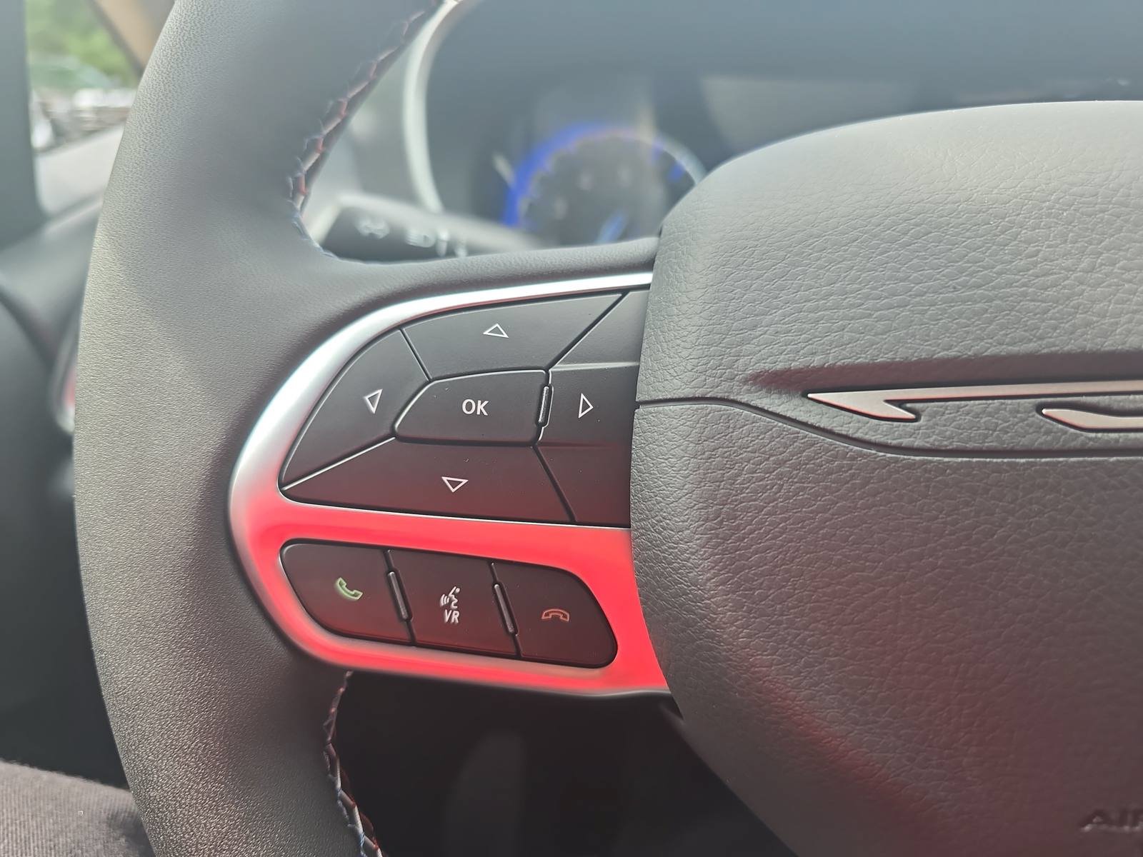 New 2027 Chrysler Pacifica Select FWD image 17