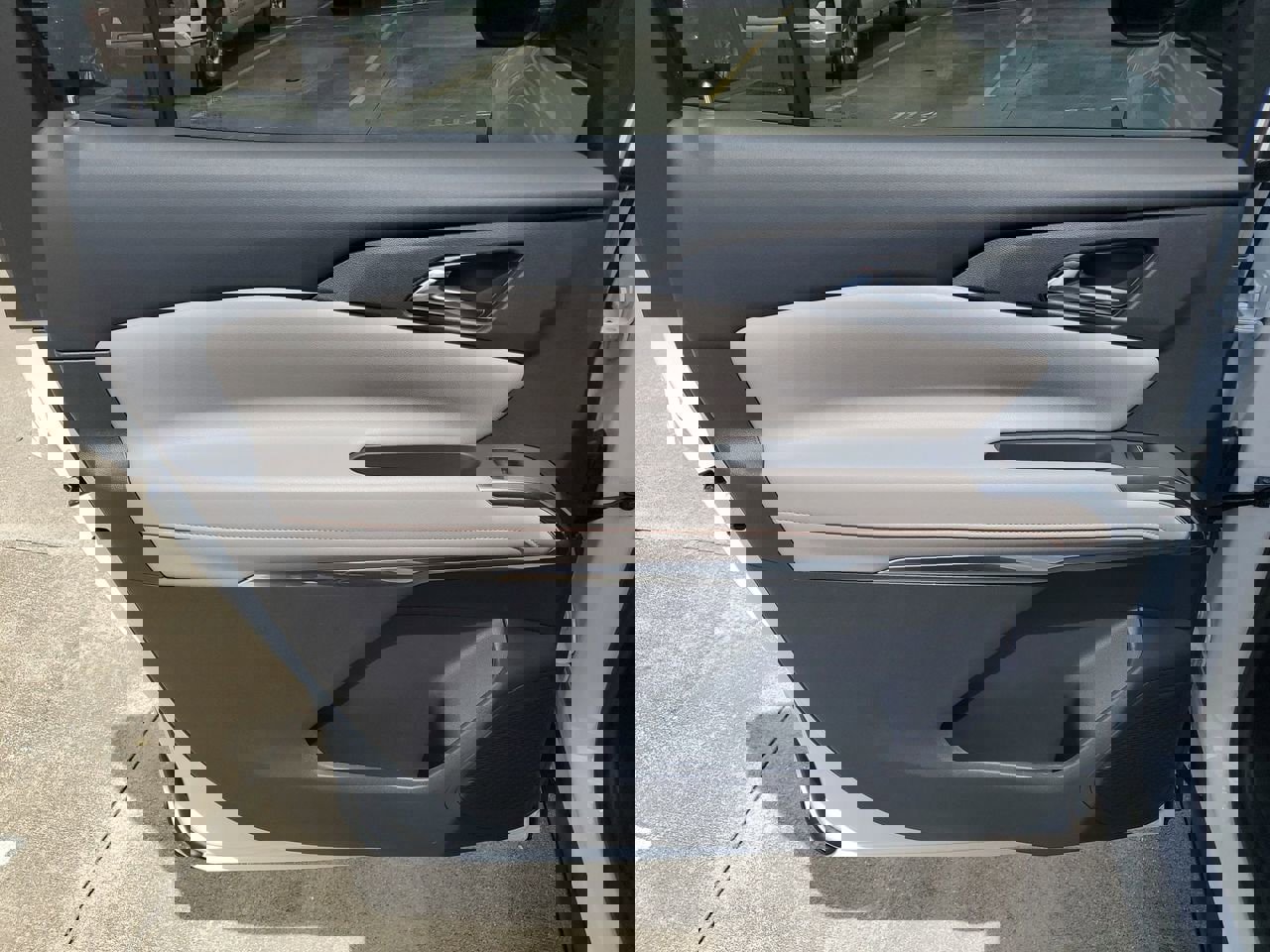 New 2026 Chevrolet Traverse LT image 9