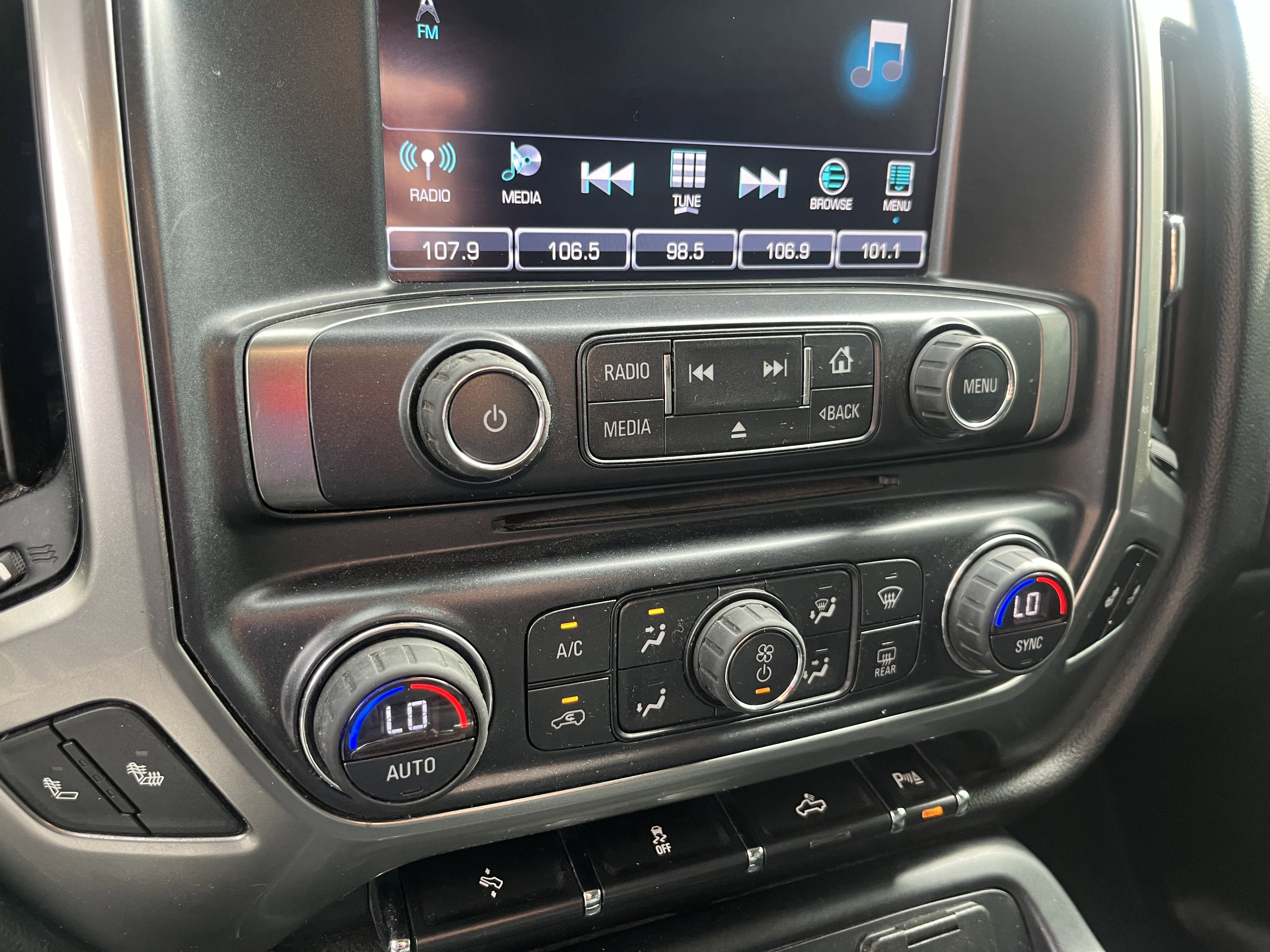 Used 2017 Chevrolet Silverado 1500 LT w/ Texas Edition image 24