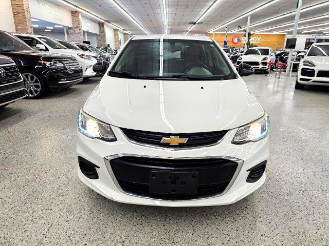 Used 2018 Chevrolet Sonic LT image 2