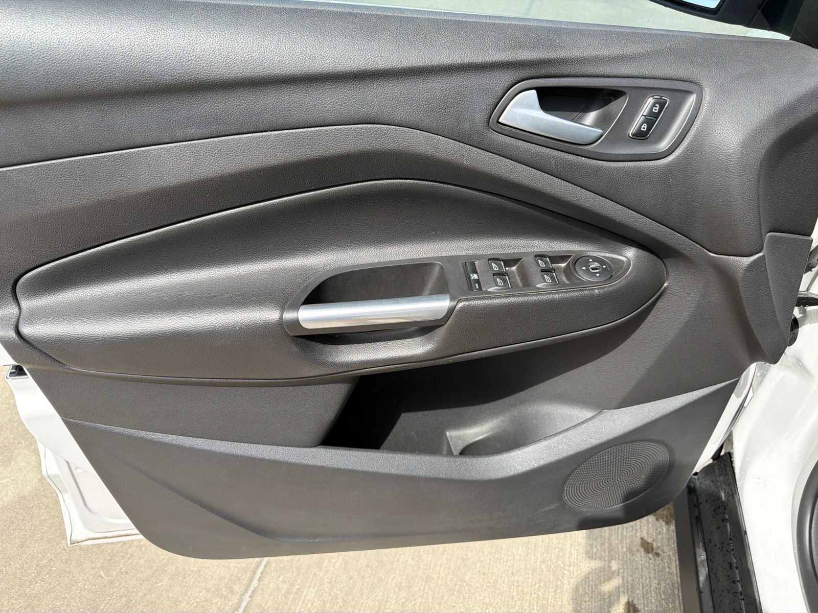Used 2013 Ford C-MAX SEL FWD image 16