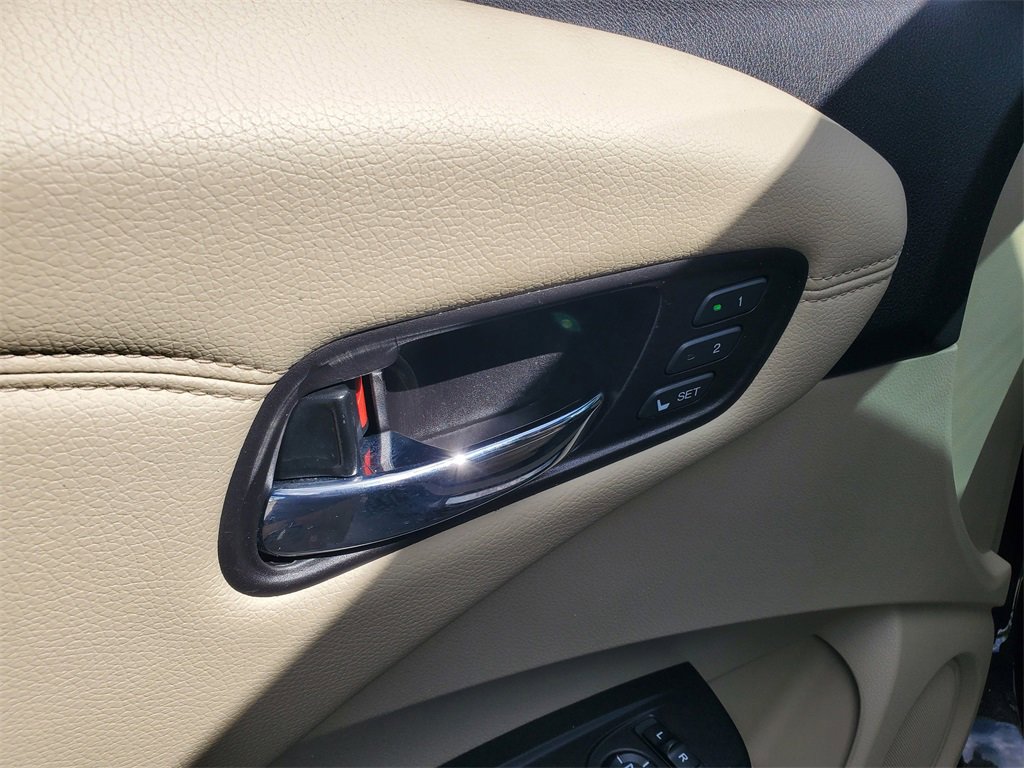 Used 2017 Acura RDX Advance Package image 22