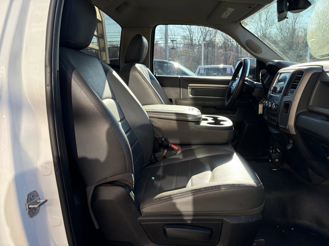 Used 2016 RAM 3500 Tradesman w/ Power & Remote Entry Group image 35