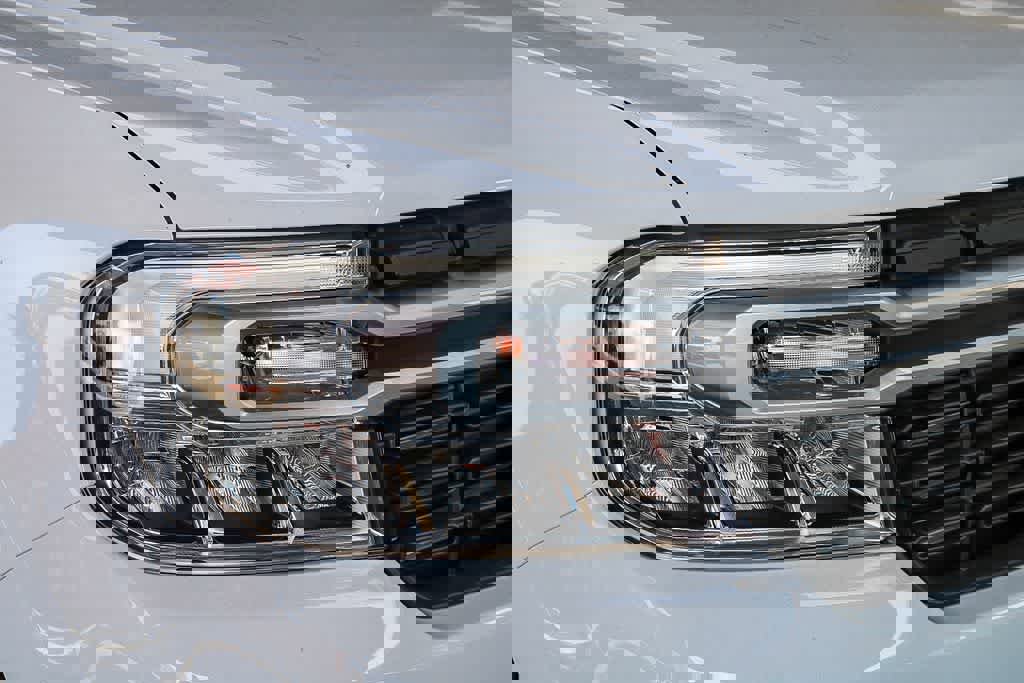 New 2024 Ford Maverick Lariat w/ 4K Tow Package image 4