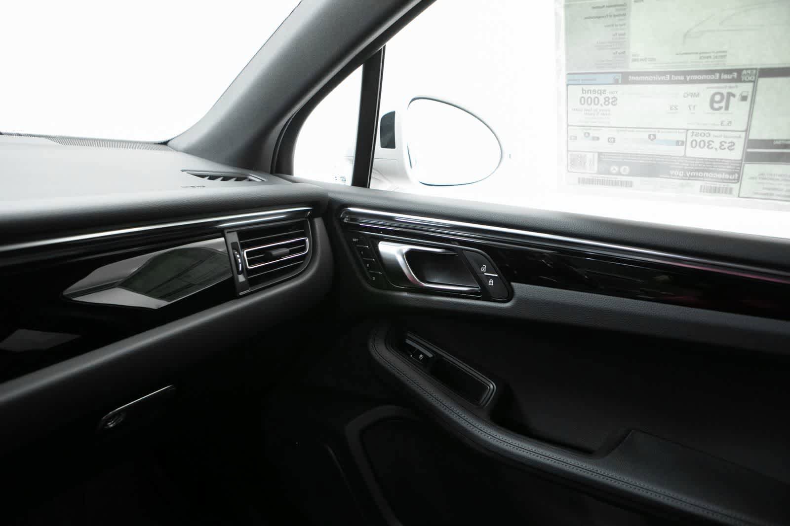 New 2026 Porsche Macan S AWD/4WD image 31