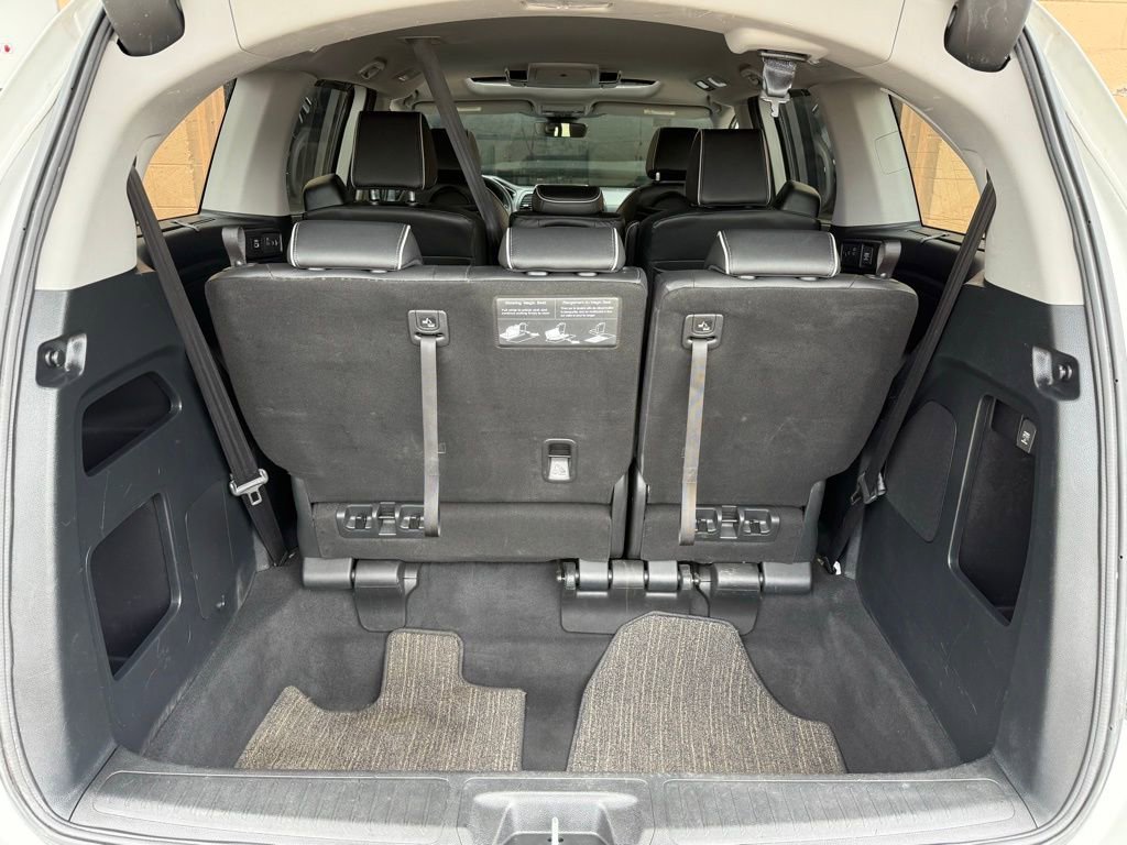 Used 2022 Honda Odyssey Elite image 17