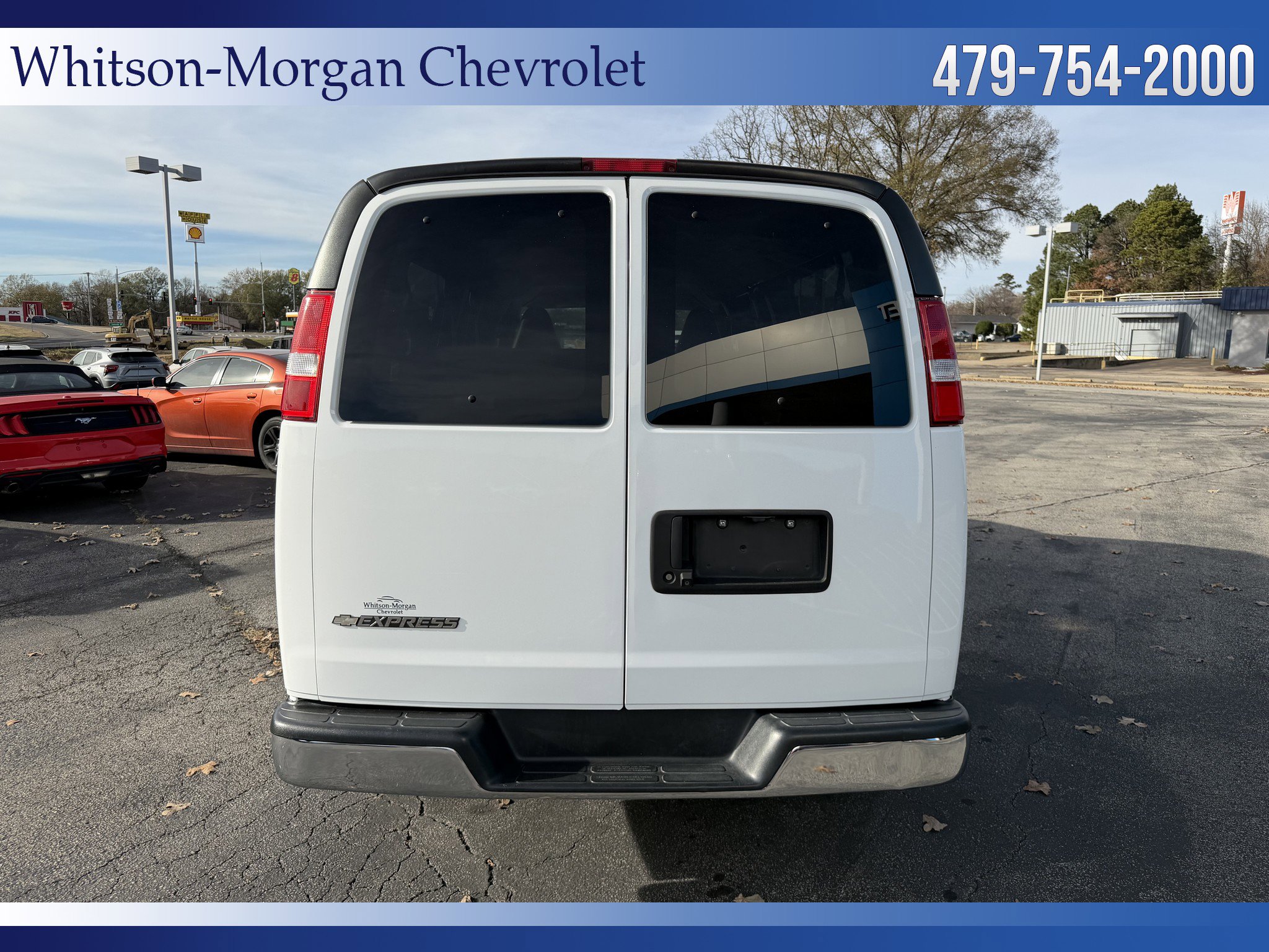 Used 2020 Chevrolet Express 3500 LT w/ LT Preferred Equipment Group image 6