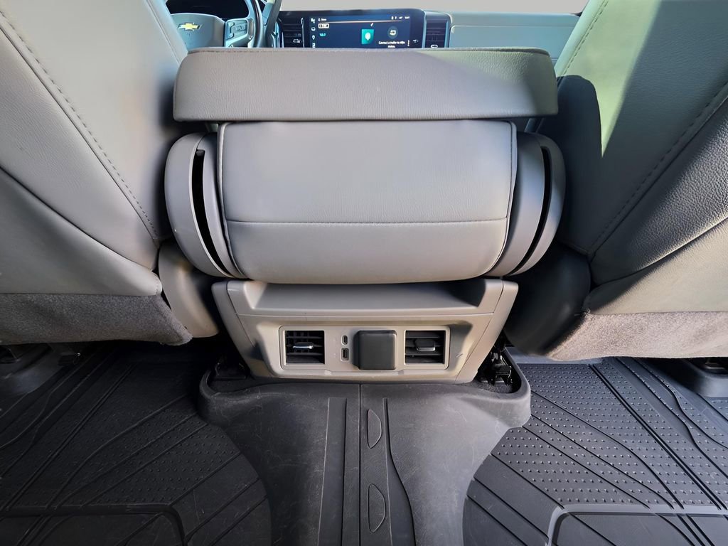 Used 2024 Chevrolet Silverado 2500 LTZ image 11