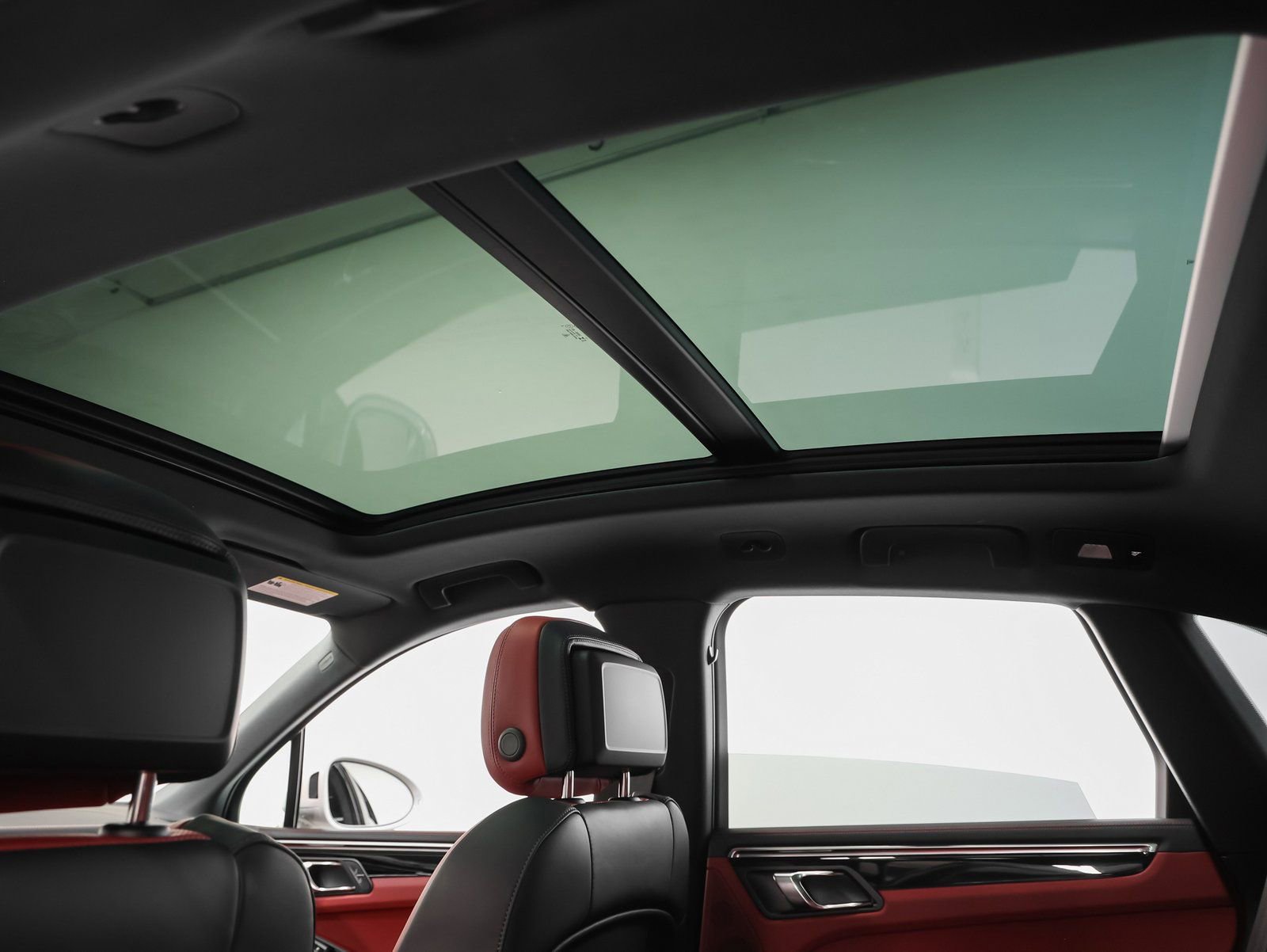 New 2026 Porsche Macan S image 51