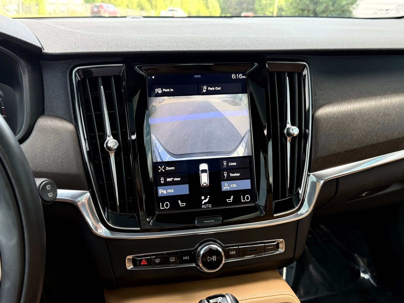 Used 2018 Volvo V90 T5 Cross Country w/ Convenience Package image 43