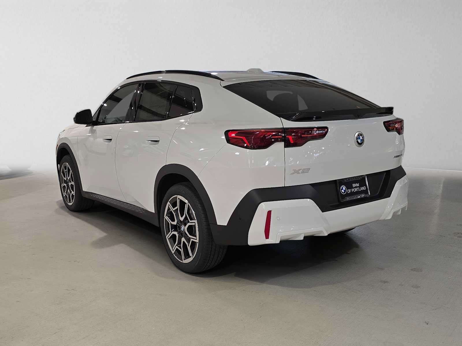 New 2027 BMW X2 xDrive28i AWD/4WD image 5