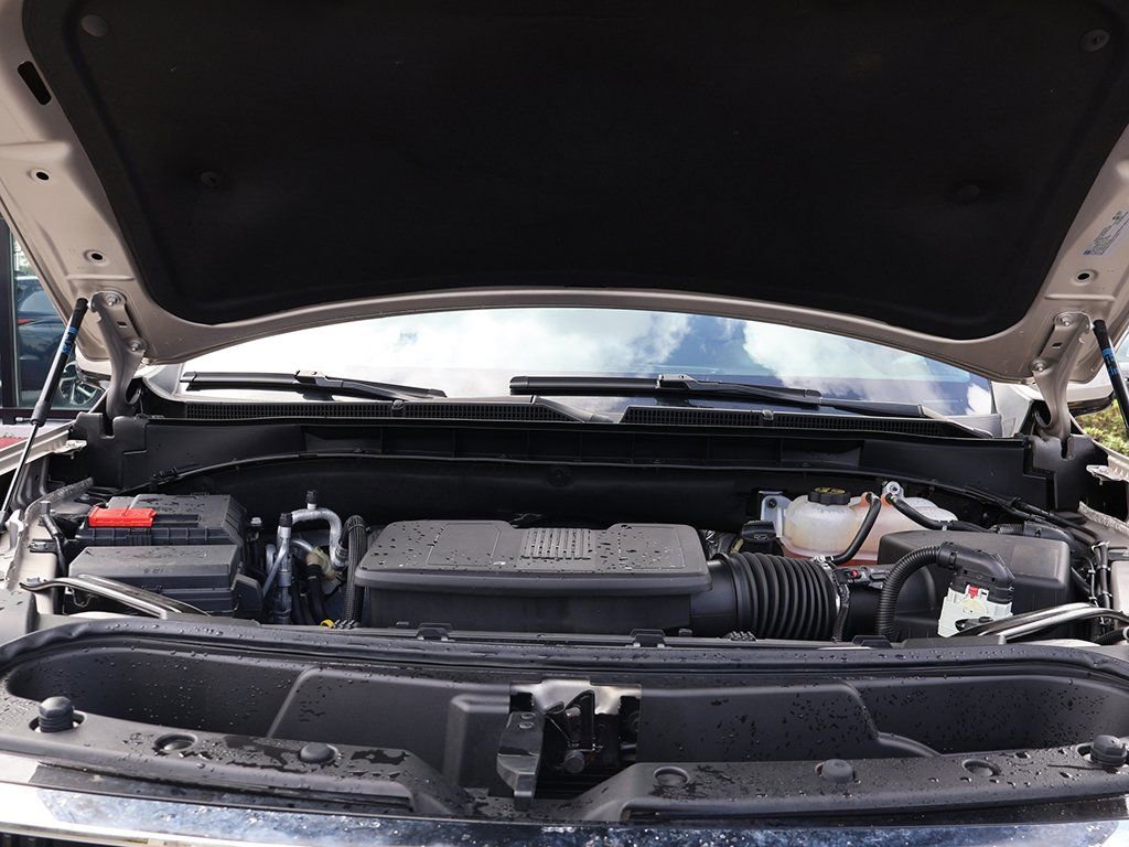 Used 2024 GMC Yukon SLT w/ SLT Luxury Package RWD image 20