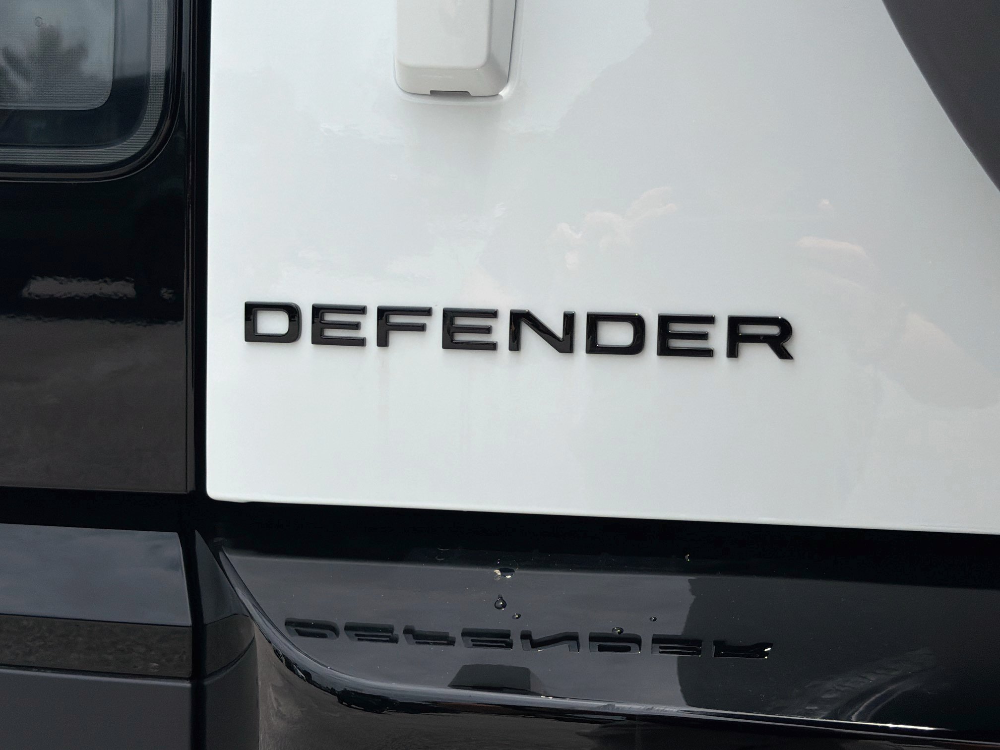 New 2026 Land Rover Defender 110 S AWD/4WD image 11