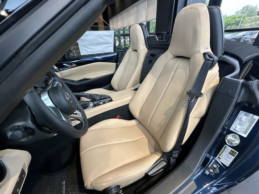 New 2026 MAZDA MX-5 Miata Grand Touring w/ Weather Package RWD image 11