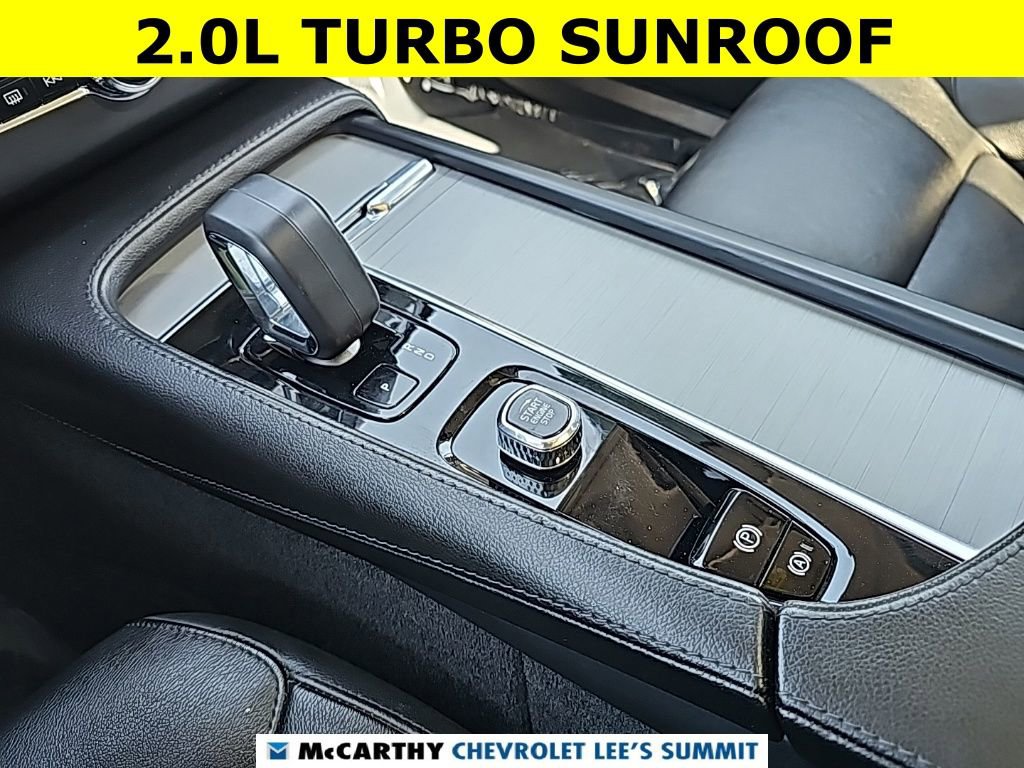 Used 2023 Volvo XC90 B5 Core image 10