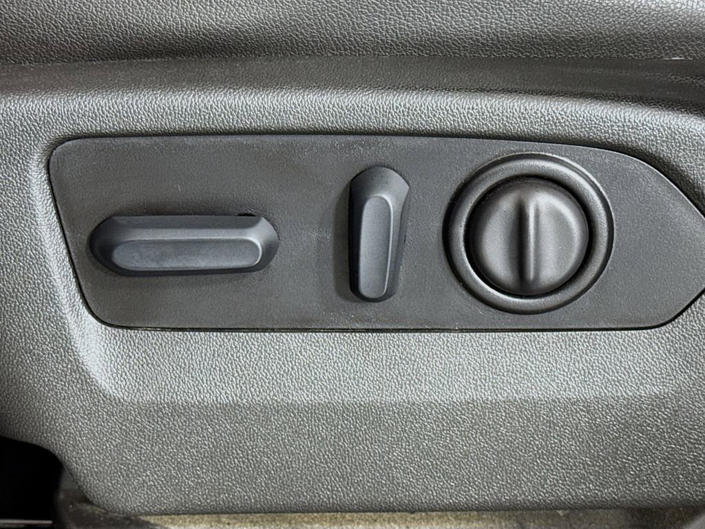 Used 2022 GMC Sierra 1500 AT4 w/ AT4 Preferred Package image 17