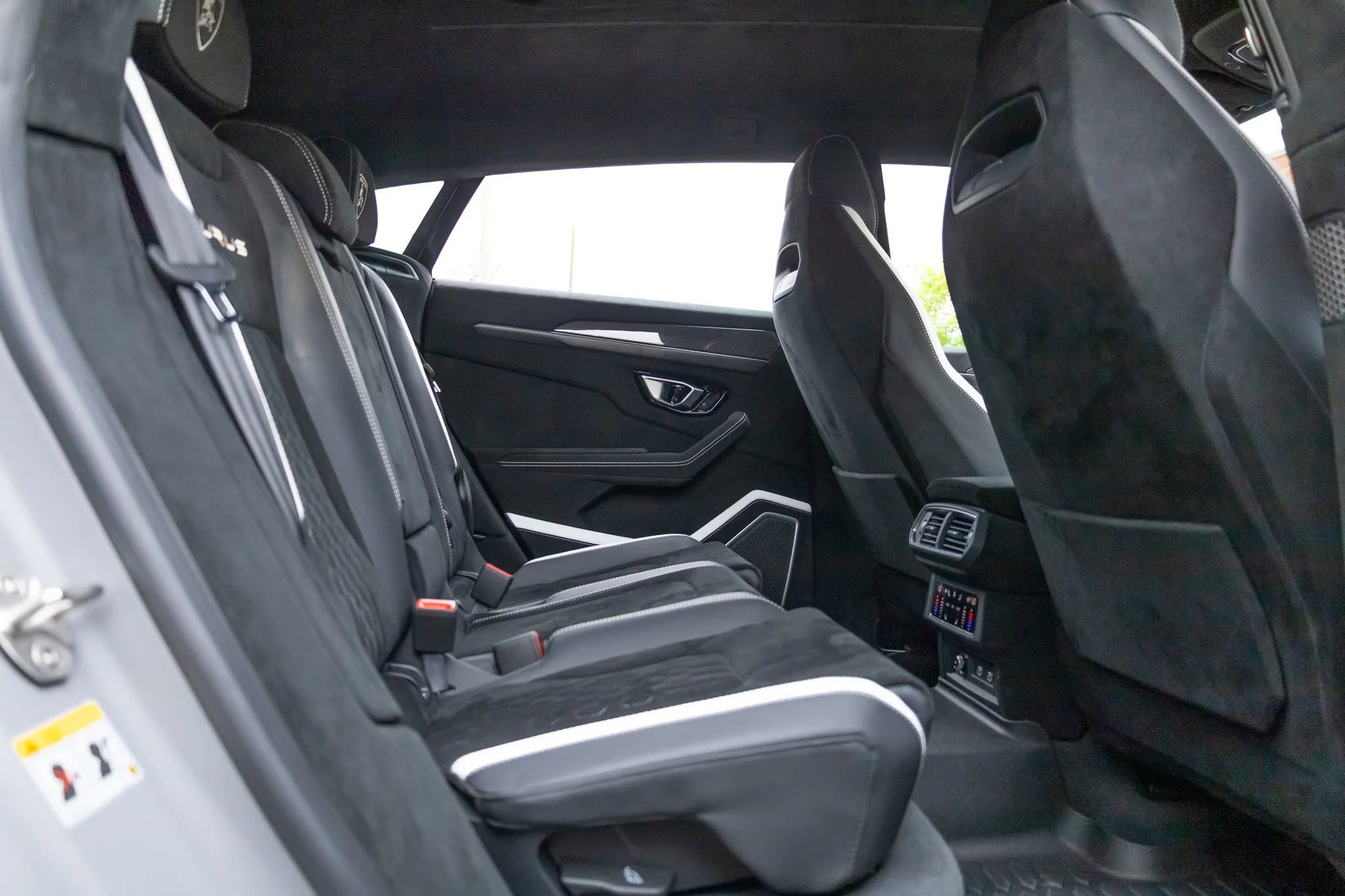 Used 2024 Lamborghini Urus Performante AWD/4WD image 77