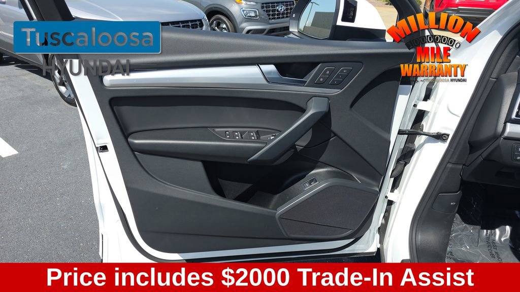 Used 2025 Audi Q5 2.0T Premium AWD/4WD image 12