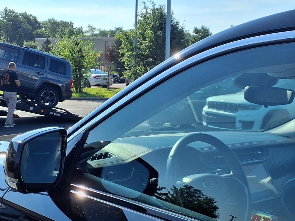 Certified 2021 Jeep Grand Cherokee L Limited image 27