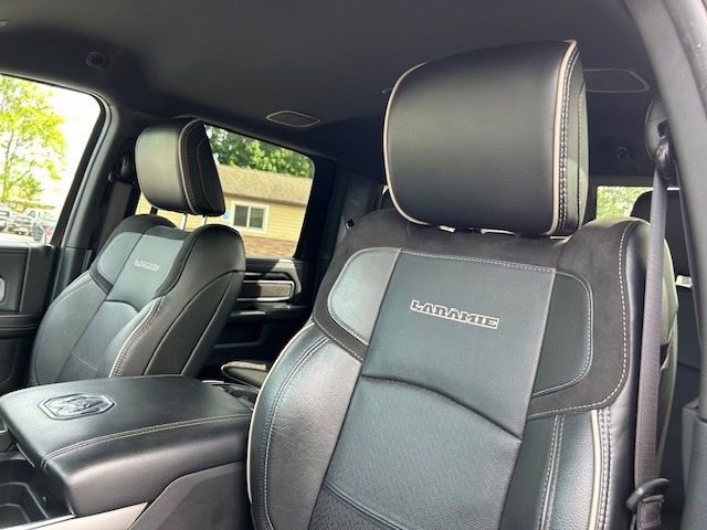 Used 2022 RAM 3500 Laramie w/ Night Edition AWD/4WD image 16