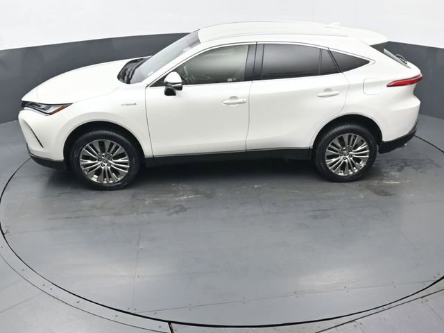 Certified 2021 Toyota Venza XLE image 43