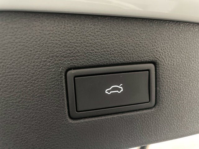 Certified 2024 Volkswagen Tiguan SE R-Line AWD/4WD image 8