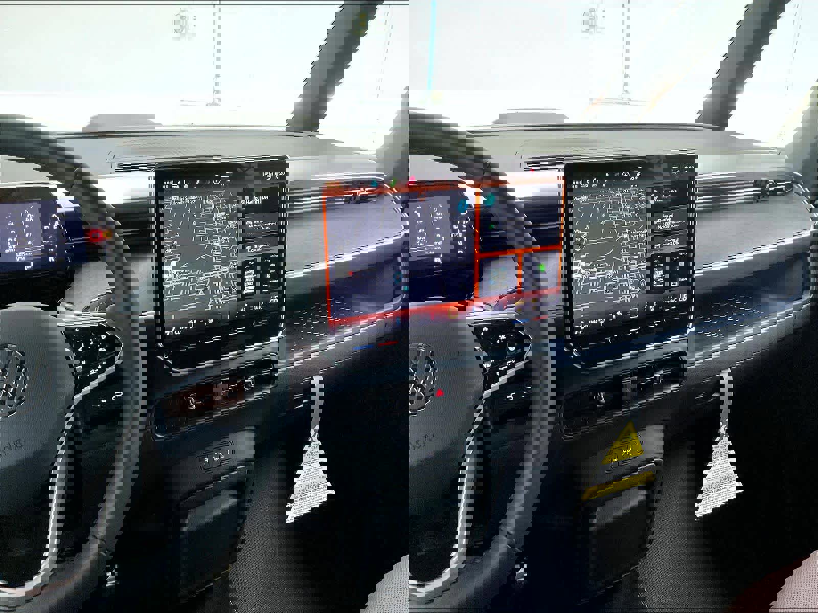 New 2025 Volkswagen ID. Buzz Pro S image 9