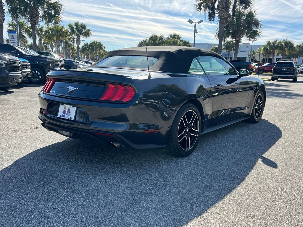 Used 2023 Ford Mustang Premium image 7