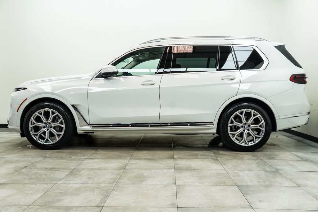Used 2026 BMW X7 xDrive40i AWD/4WD image 10