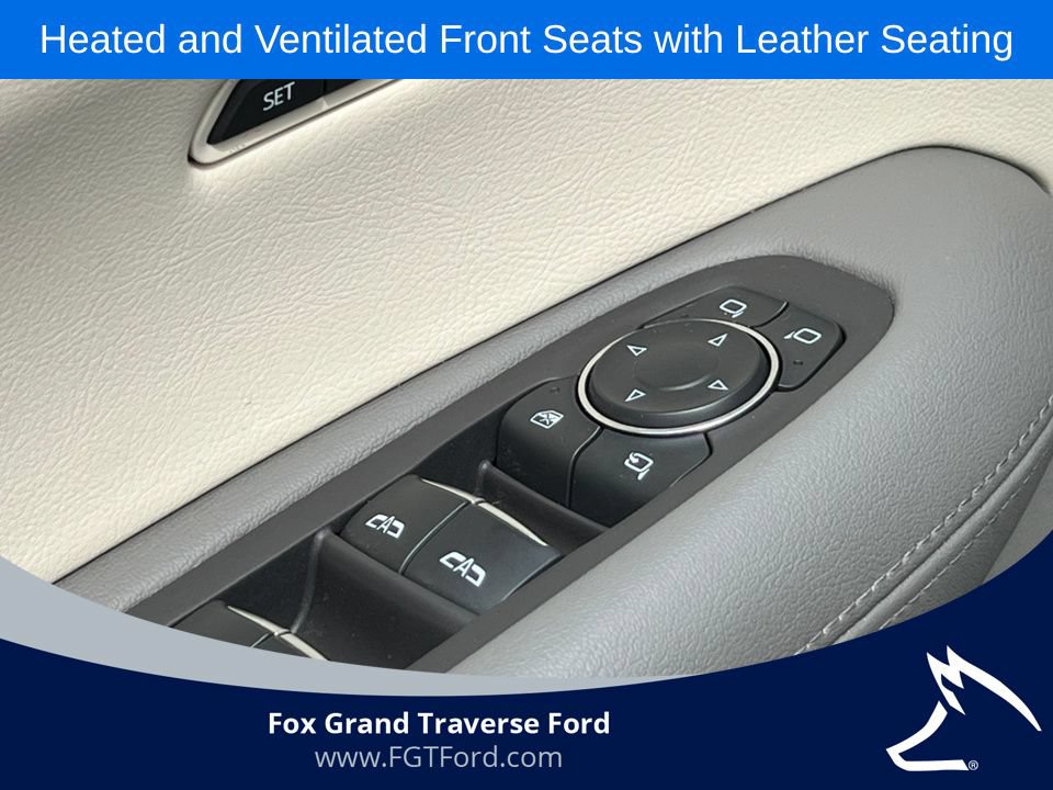 Used 2022 Cadillac XT5 Premium Luxury w/ Technology Package FWD image 15