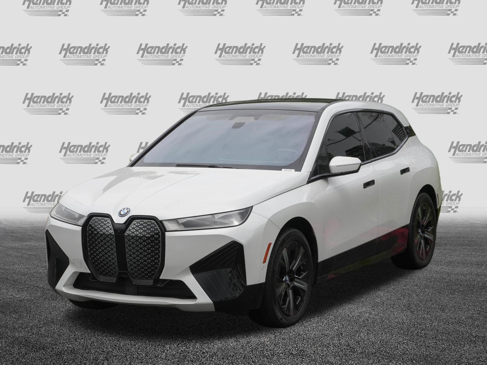 Certified 2024 BMW iX xDrive50 w/ Premium Package AWD/4WD image 5