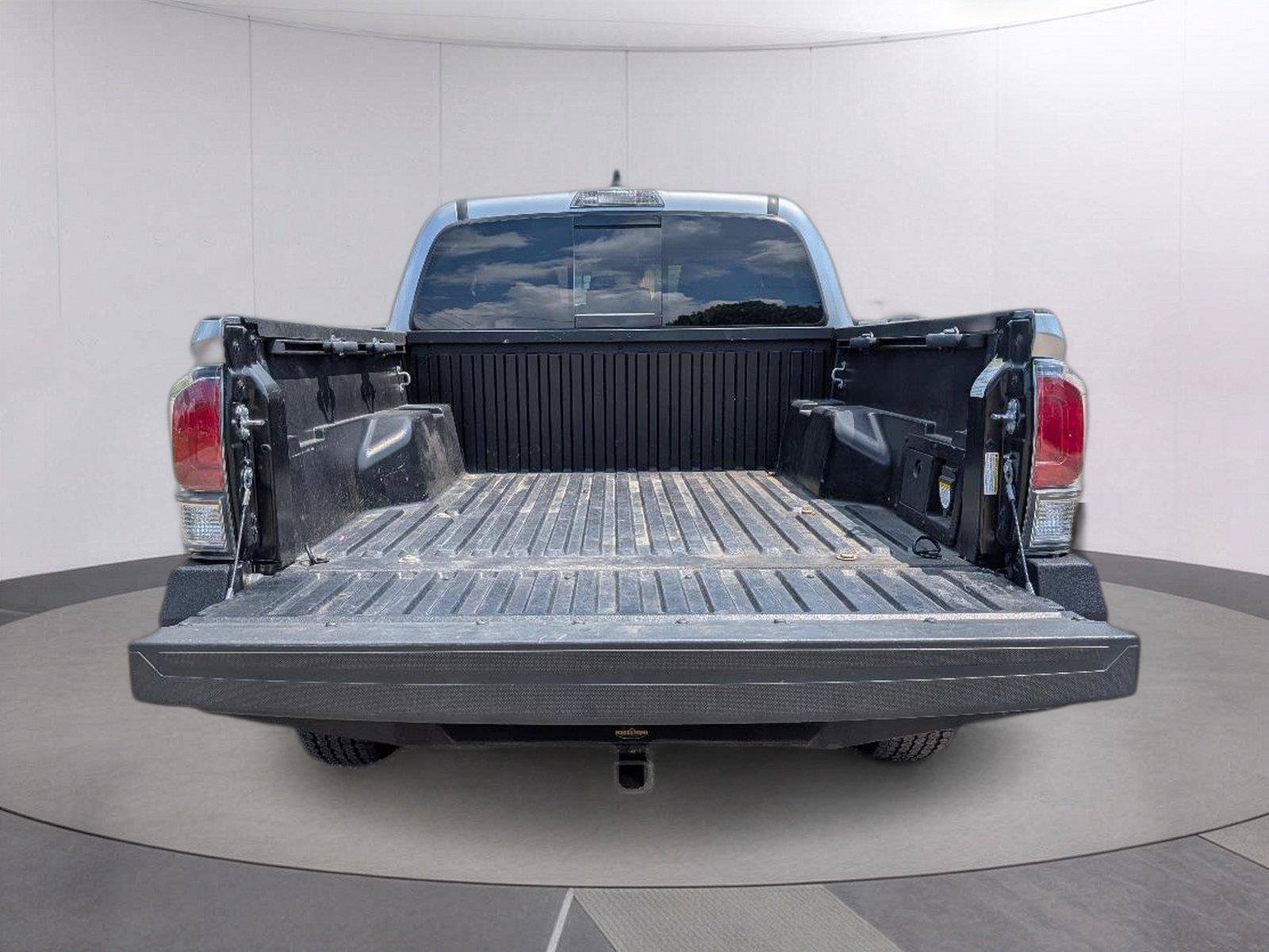 Used 2023 Toyota Tacoma TRD Off-Road AWD/4WD image 5