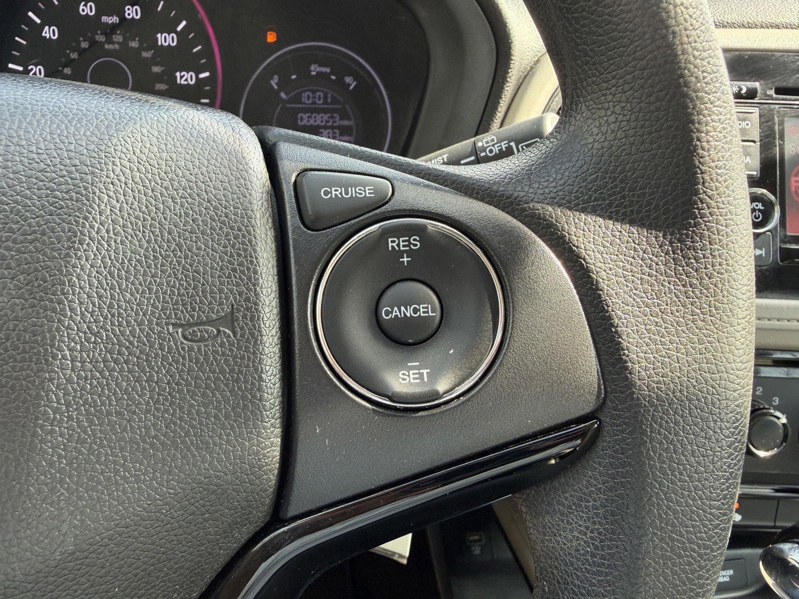 Used 2020 Honda HR-V LX image 25