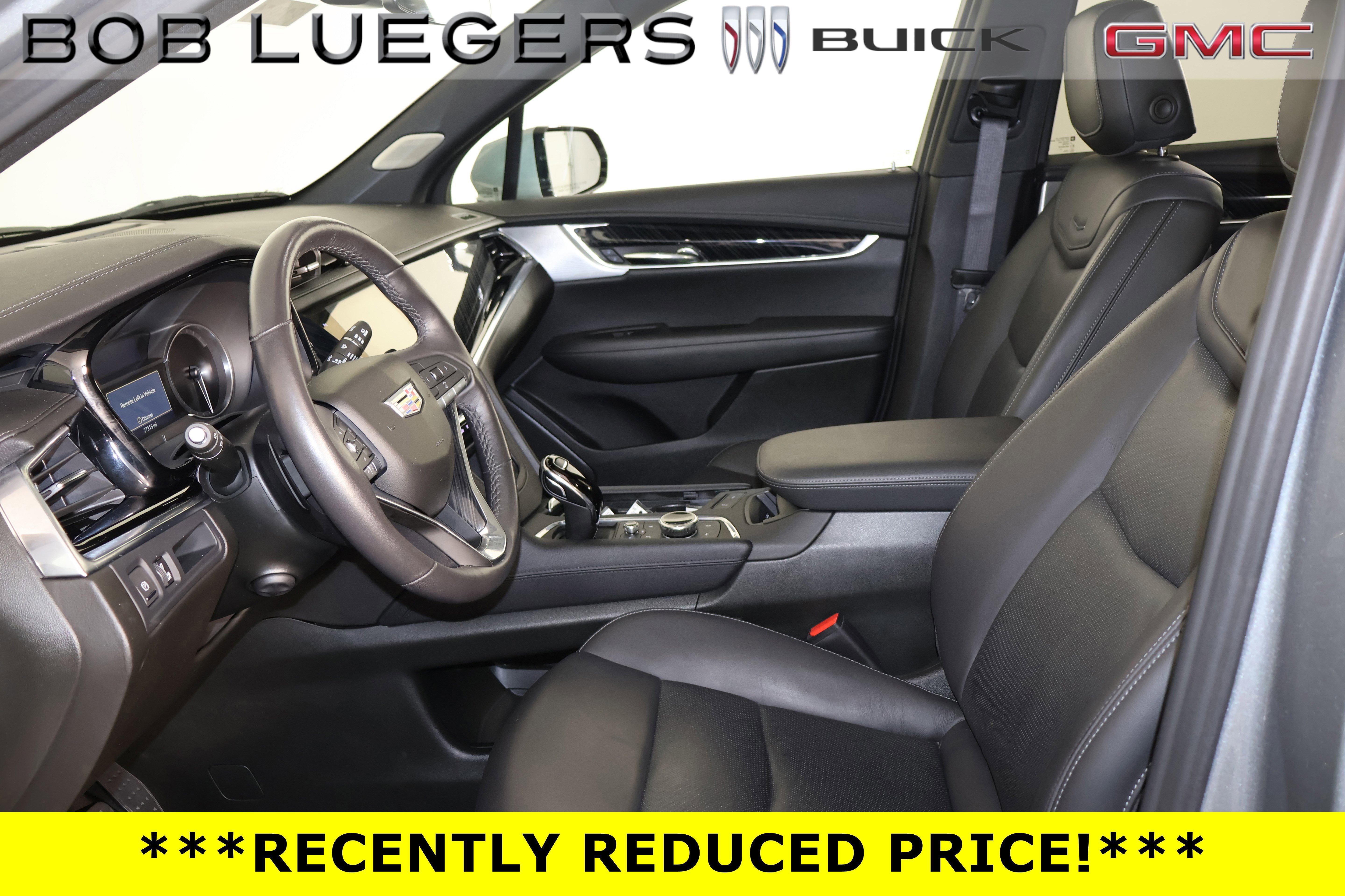 Certified 2025 Cadillac XT6 Premium Luxury FWD image 9